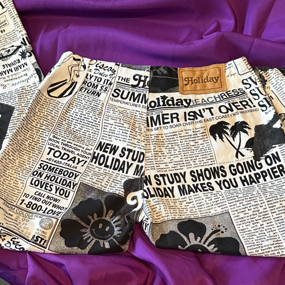 Holiday by Emma Mulholland Vintage Newspaper Design Print Wide Leg Pants EUC